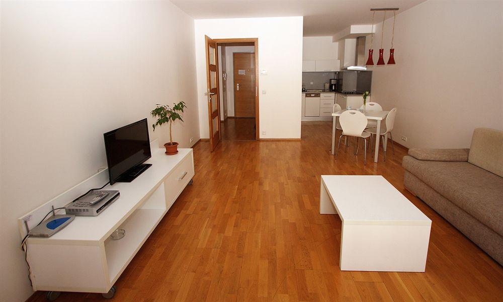 Angel apartments. Апарт отель в Праге. Апарт отель ангел. Апартаменты ангел. Angel Prague.